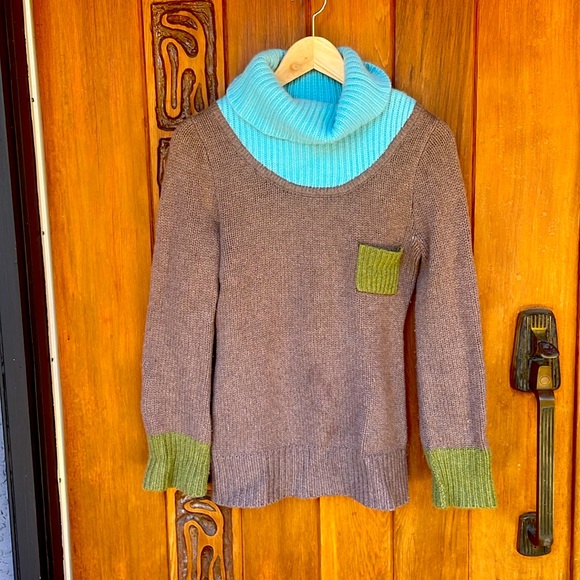COPY - Smyth Cashmere Sweater - Picture 1 of 4